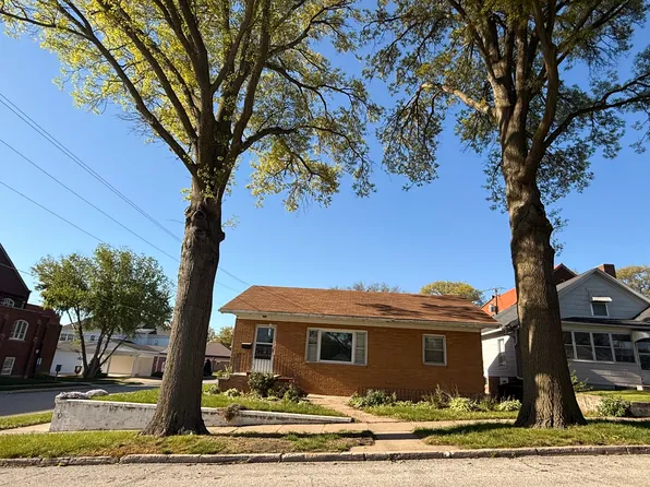 601 E Coolbaugh St, Red Oak, IA 51566