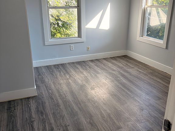 5th image of 80 Alder St #2