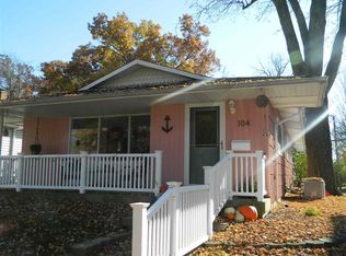 104 E 12th St, Winona Lake, IN 46590