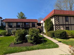 9 Loudon Dr UNIT 6, Fishkill, NY 12524