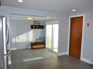 47 Winslow St, Riverside, RI 02915