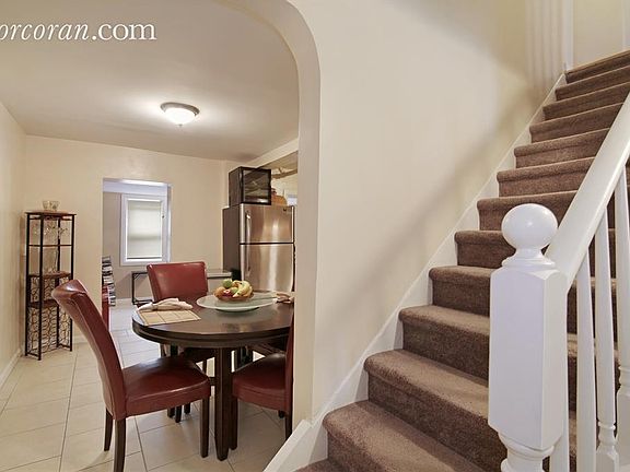 3rd image of 10206 189th St