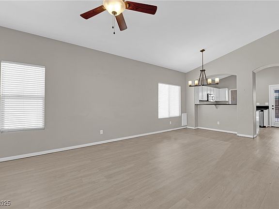 3rd image of 1205 Boulder Shore Ave