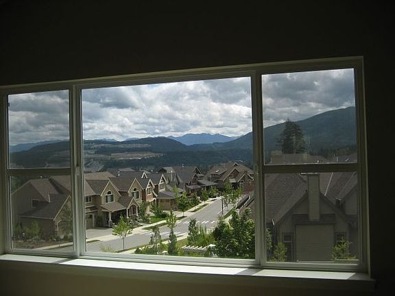 3rd image of 588 Lingering Pine Dr NW