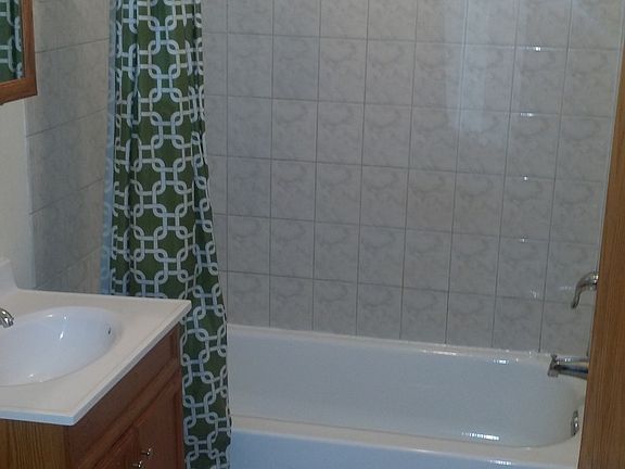 5th image of 13421 S Brandon Ave #2