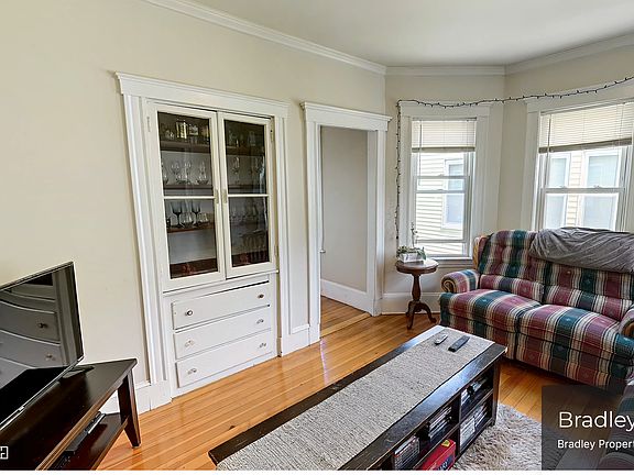2nd image of 101A Heath St #2