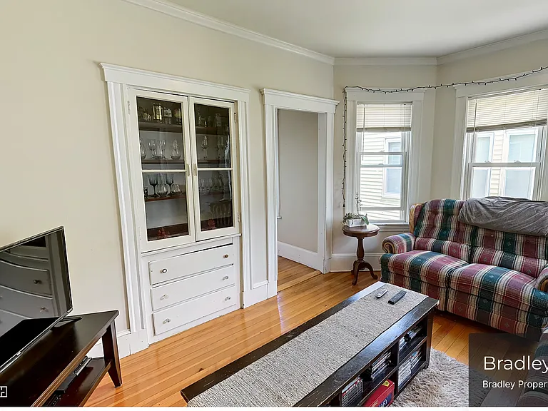 101A Heath St #2 — Photo 2