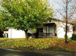 915 Grouse Dr, Redding, CA 96003