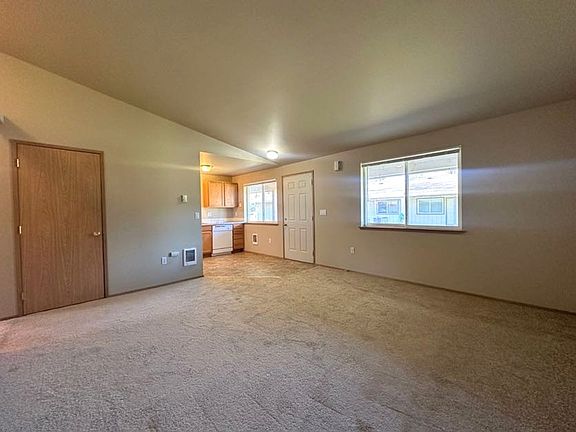 3rd image of 102 160th St S #3