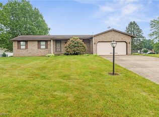 12534 Springwater Ave NW, Uniontown, OH