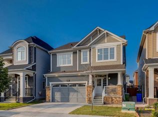 68 S Yorkstone Grv SW, Calgary, AB T2X 4K6