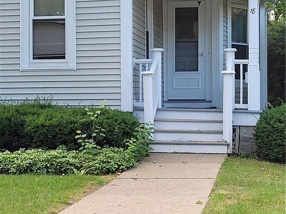 2nd image of 18 West St APT 2