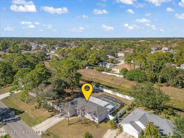 551 Brickell St SE, Palm Bay, FL 32909