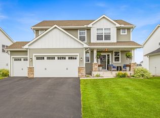 2113 Itasca Cir, Lino Lakes, MN 55038
