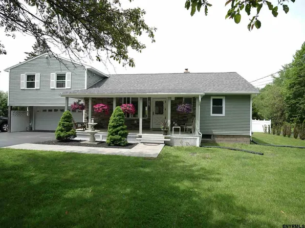 59 Troy Rd, East Greenbush, NY 12061