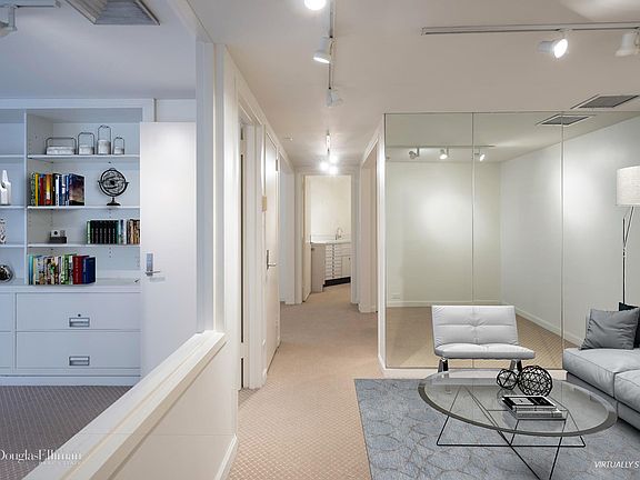 4th image of 2 Sutton Pl S APT 1-B