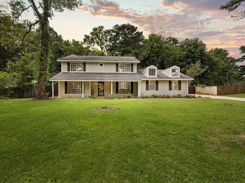 1st image of 1936 Carraway St