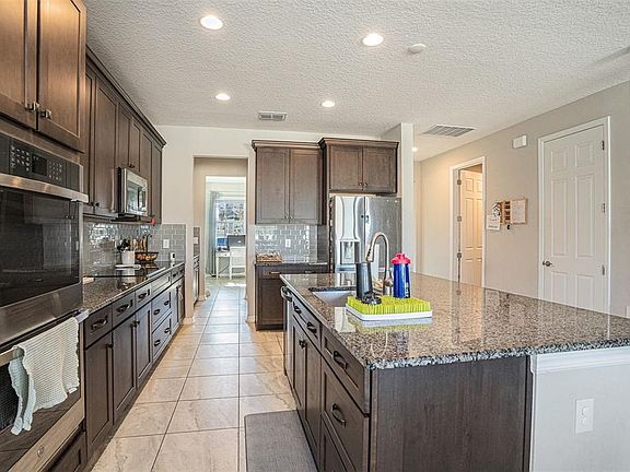 5th image of 13362 Sage Hollow Ave