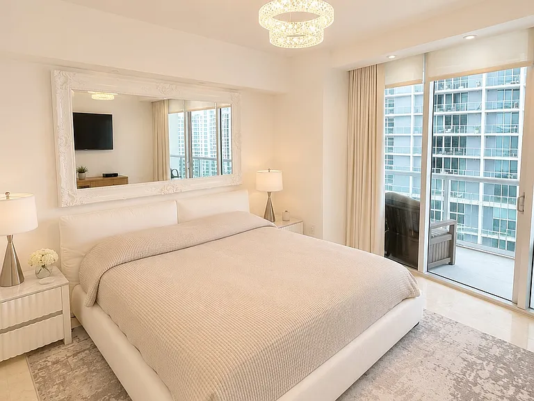 495 Brickell Ave #3206 — Photo 1
