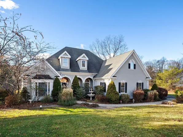 7 South Ridge Drive, Bloomfield, CT 06002