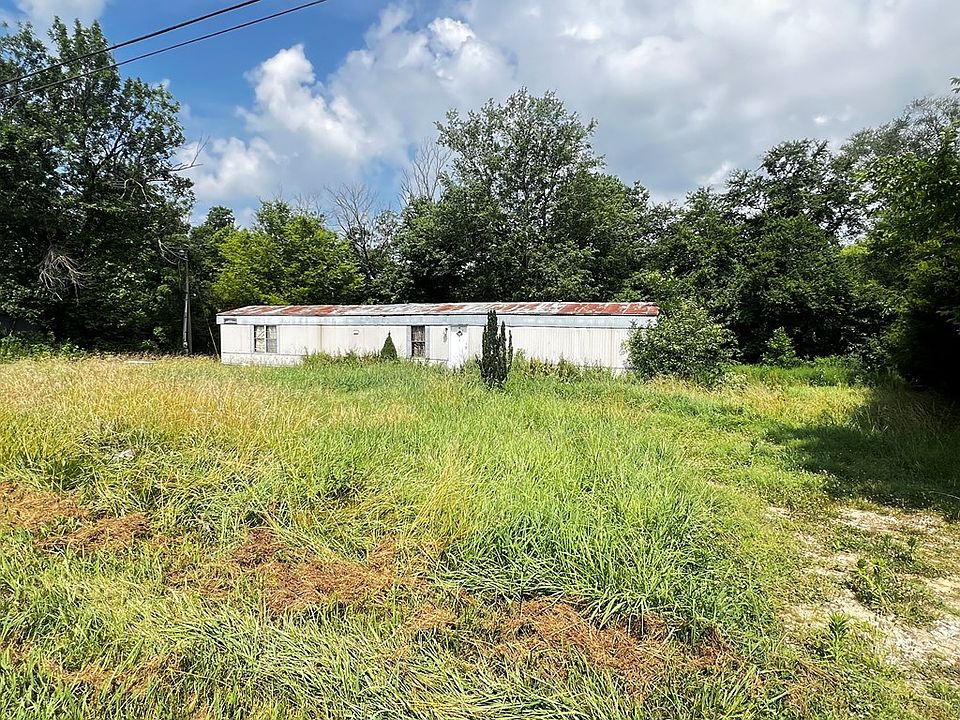 2nd image of 2577 Hobert Rd