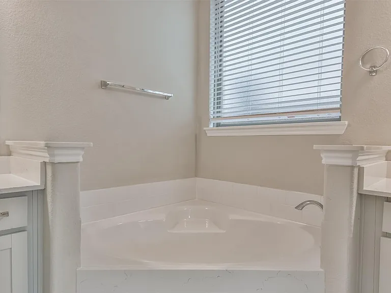27124 Regal Scott Dr — Photo 29