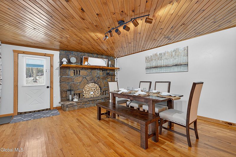 5th image of 35 Athol Road