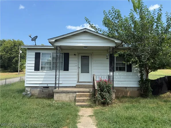 2001 Pryor Ave, Fort Smith, AR 72904