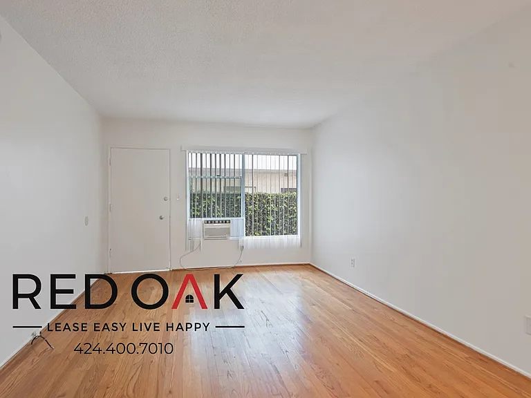 825 Westbourne Drive — Photo 6