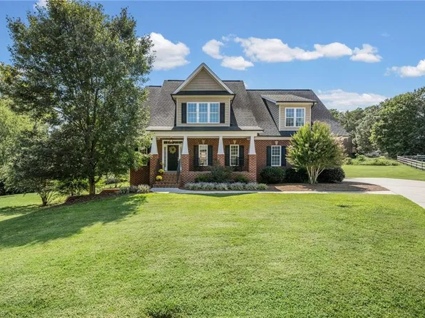 198 Meadows Edge Dr, Advance, NC 27006