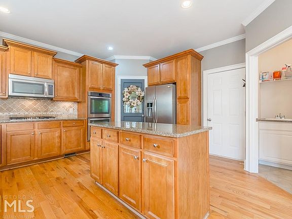 2nd image of 2054 Windsor Mill Ct Ph 1
