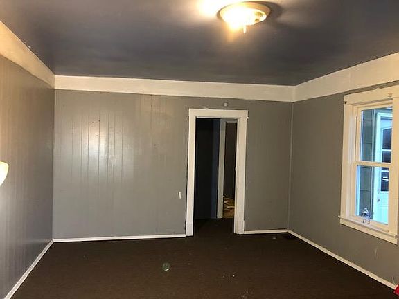 4th image of 253 Ontario St