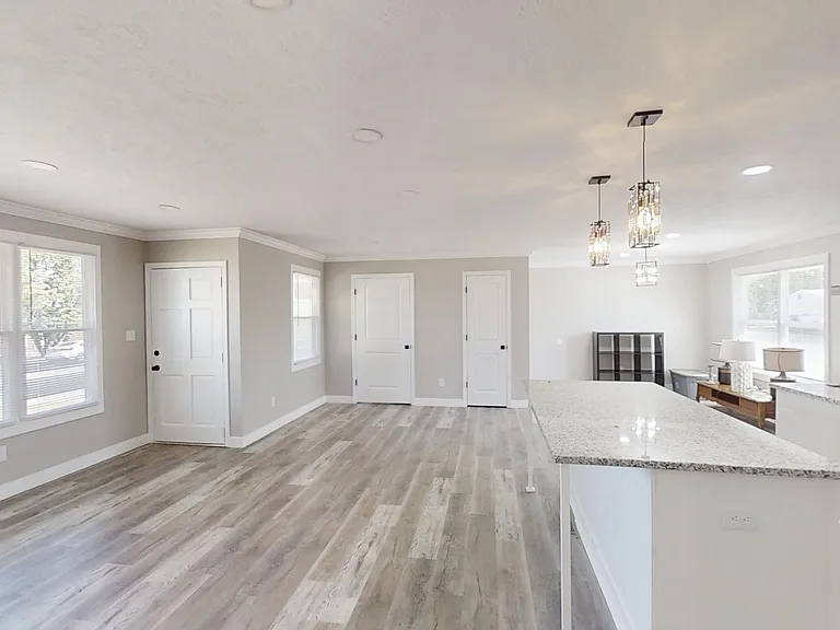 1022 Oakdale Rd — Photo 17
