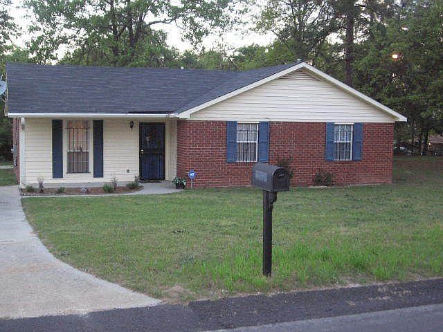 3805 Highpointe Drive