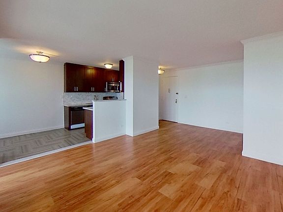 3rd image of 737 10th Ave #18J