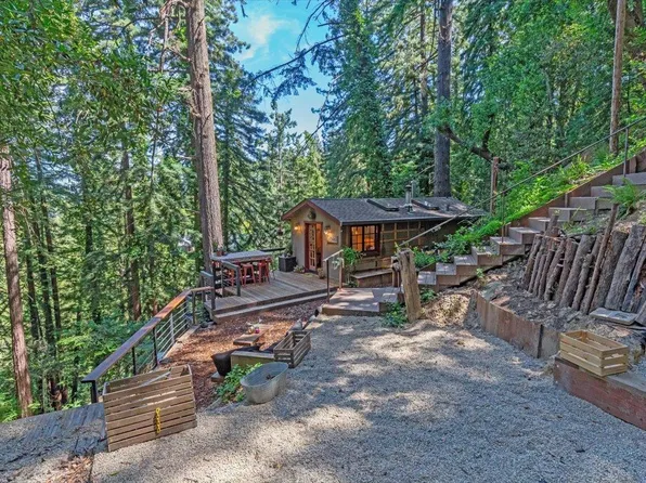 21471 Lee Dr, Los Gatos, CA 95033