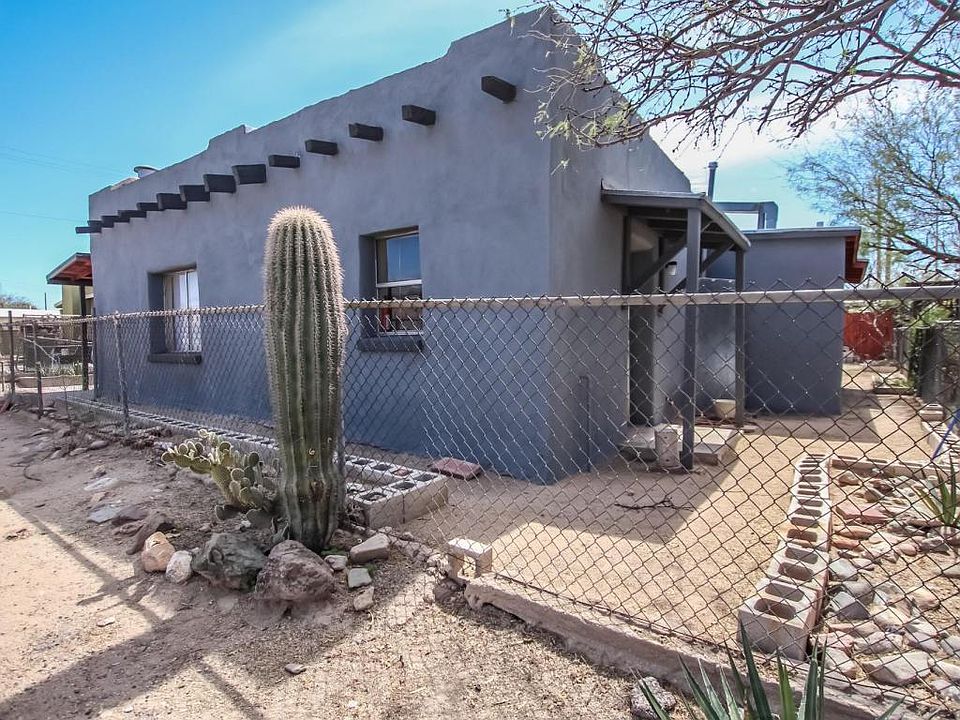 1st image of 807 W Calle Adelanto