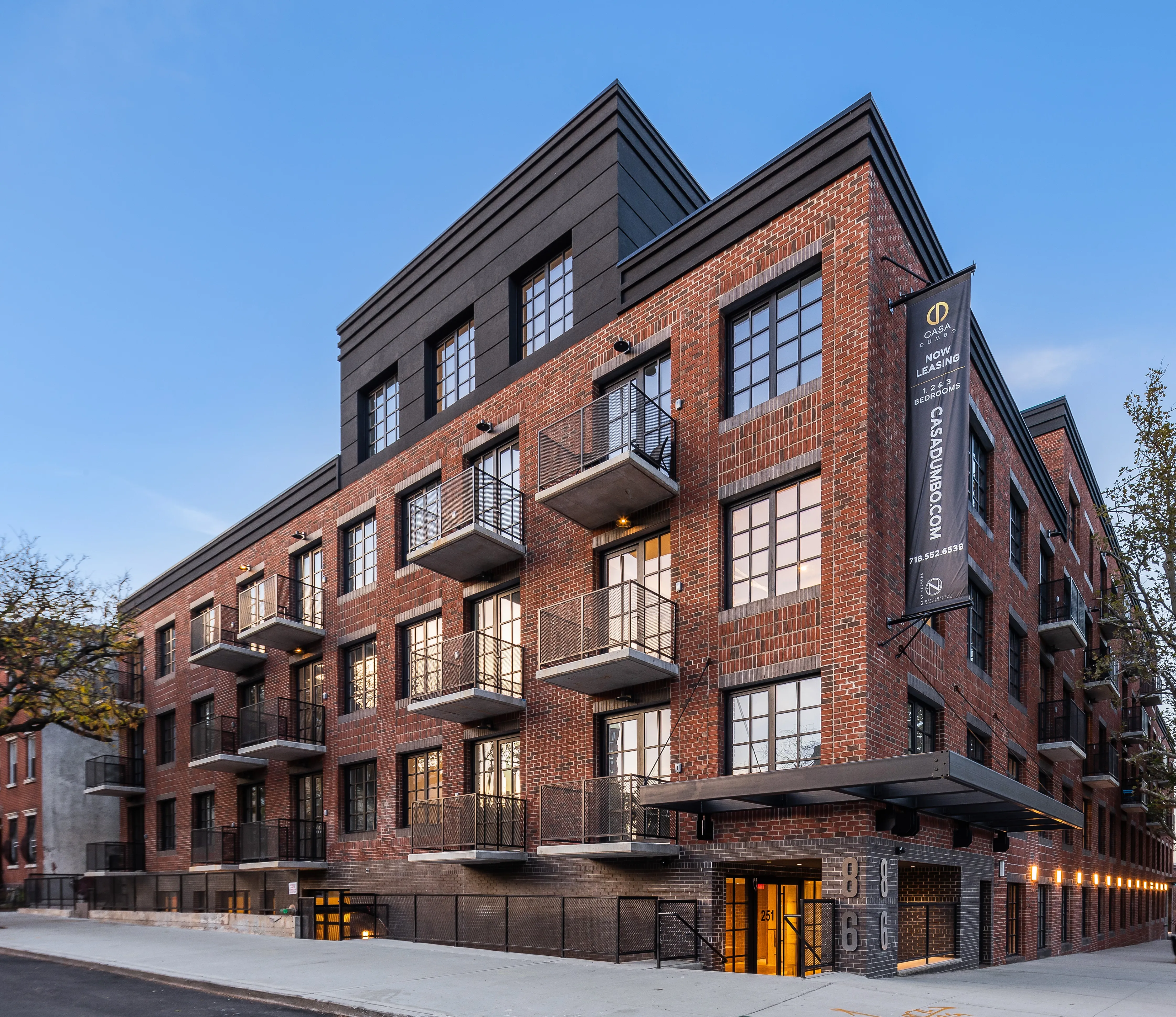 Casa Dumbo at 68 Gold Street in Vinegar Hill : Sales, Rentals