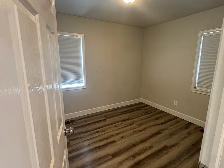 3299 S Forest St — Photo 7
