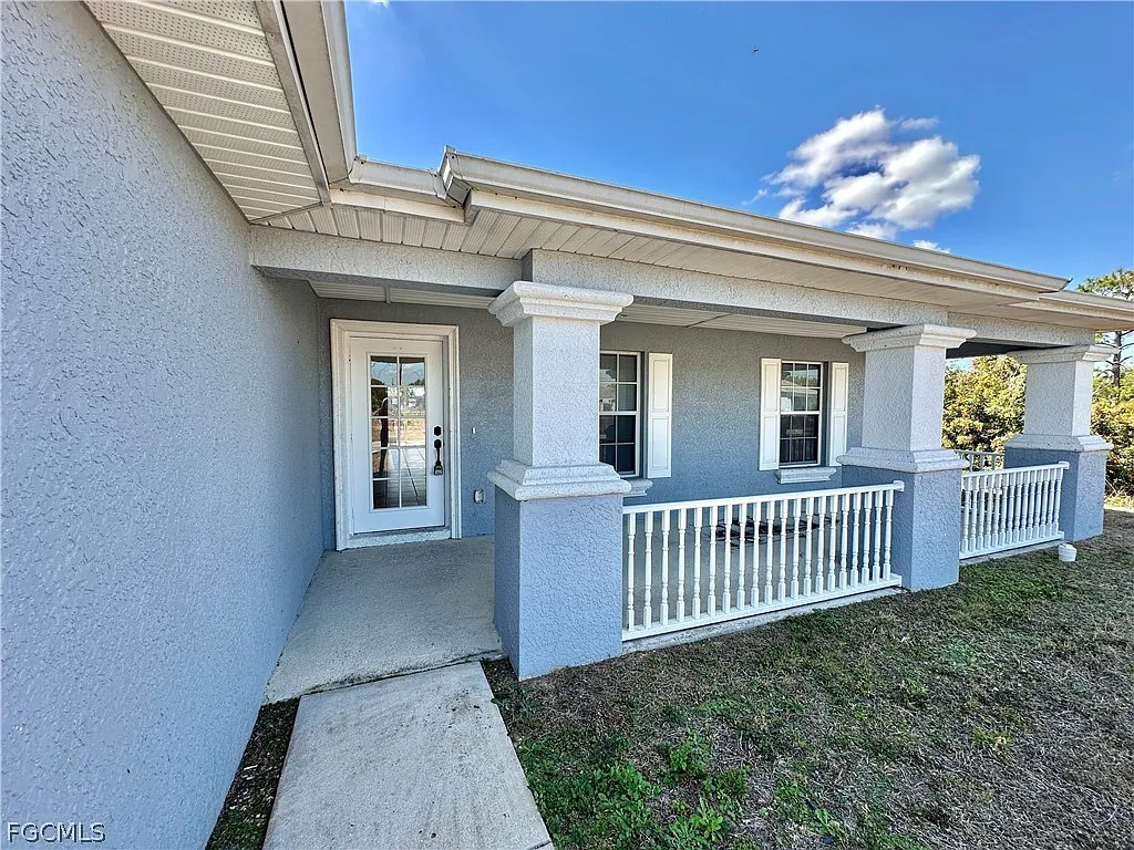 3 bed, 2.0 bath, 1458 sqft, $1,800 — Photo 3