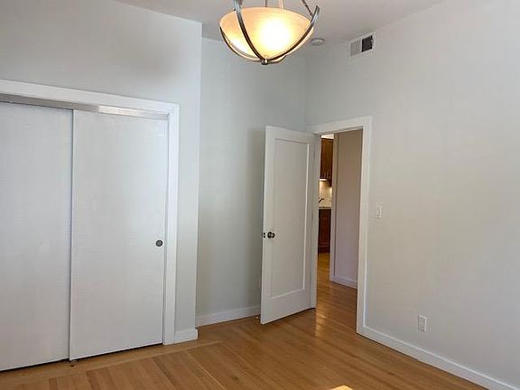 3rd image of 845 Church St