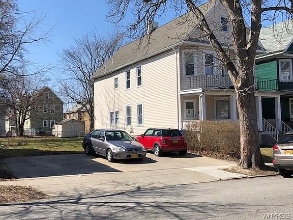 3rd image of 408 Hoyt St