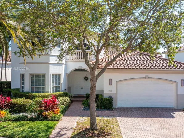 954 Sanibel Dr, Hollywood, FL 33019