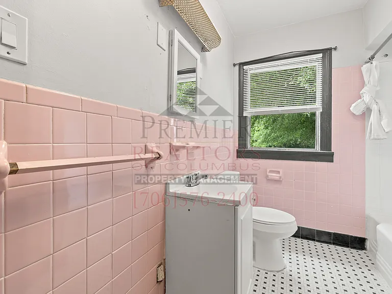 1527 11th Ave — Photo 23