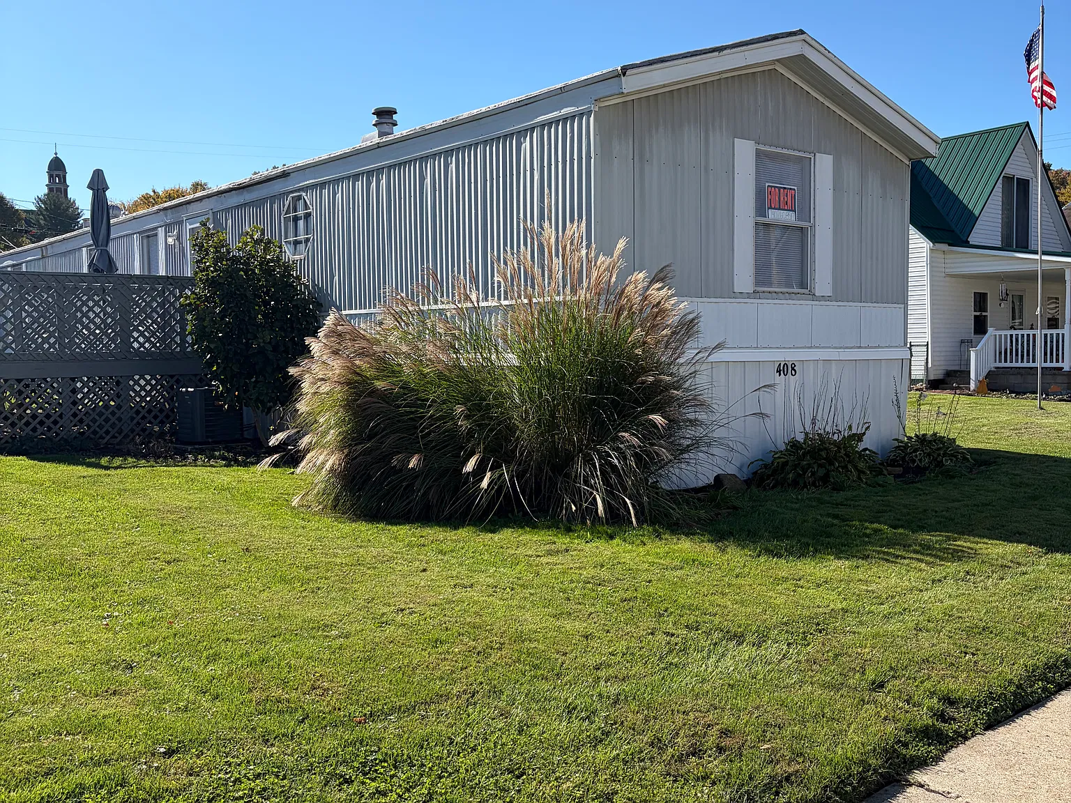 3 bed, 980 sqft, $1,200 — Photo 1