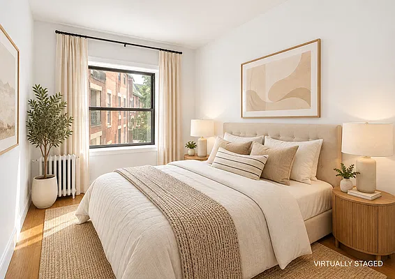 Bedroom, photo 1