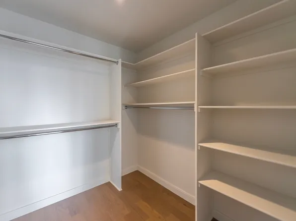 100 West 31st Street image 4 of 29