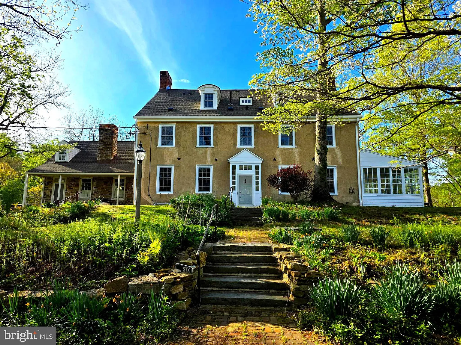 4 bed, 3.5 bath, 3000 sqft, $4,800 — Photo 1