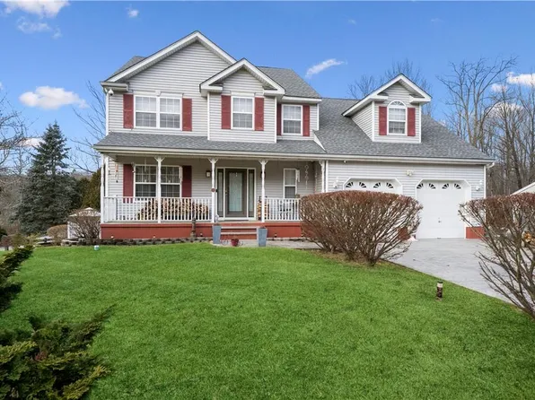 23 Ramblewood Drive, Newburgh, NY 12550