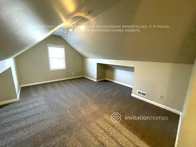 218 Summit Ave — Photo 7